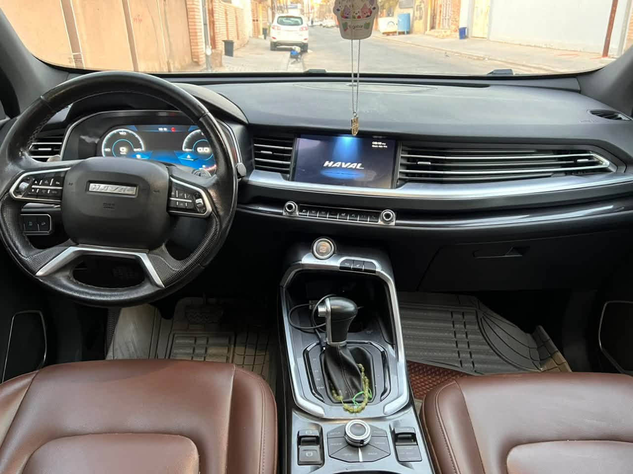 هافال h6 2020
محرك 2000 تيربو 
فول موصفات
4 كاميرات 360 درجة
مقاعد جلد وكهرباء
فتحة سقف بانوراما
مثبت سرعة
دخول ذكي وبصمة تشغيل
حساسات امامية وخلفية
الضرر باب السائق معدل بارد
الهاتف: ***********
