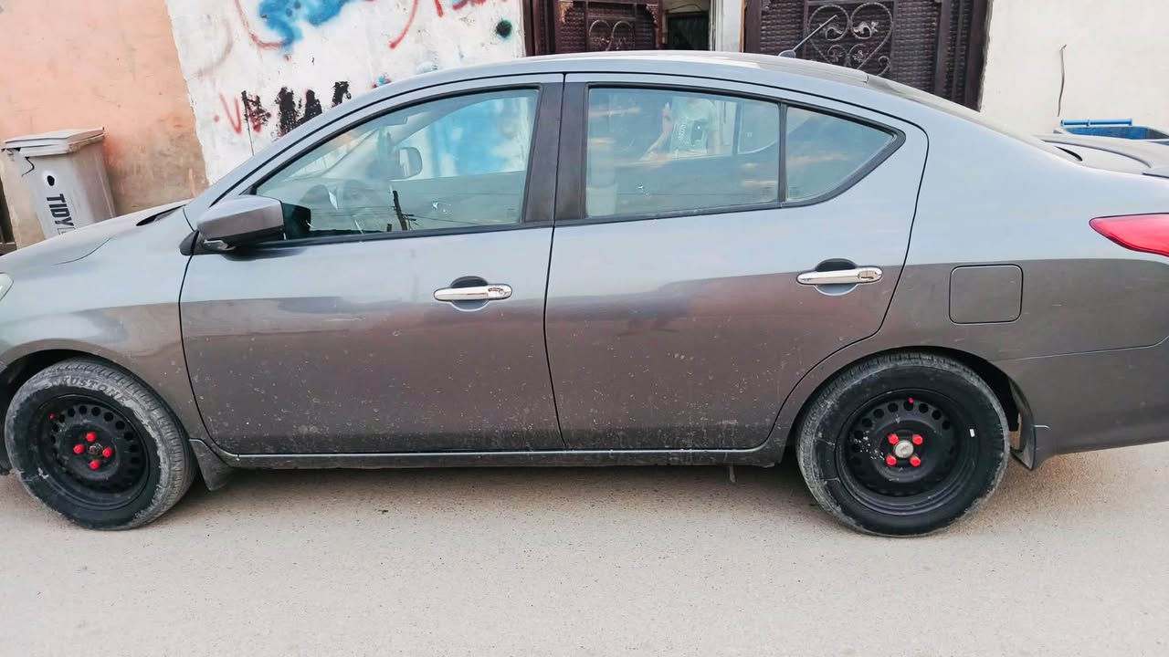 سلام عليكم نيسان  وارد امريكي ٢٠١٩ 
ماشيه ٨٣ 
بغداد  نكليزي 
كير مكينه تبريد كله كفاله بيهه ٣ قطع صبغ  مكان بغداد البلديات السعر ٨٣ 
***********
