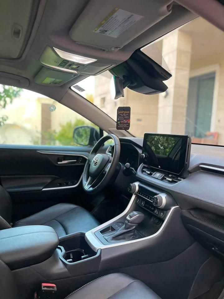 السعر بلاش   210بي مجال شي بسيط
TOYOTA RAV4, XLE, 2023

موديل 2023

رقم بغداد

بانزين  بريميه  فول. موصفات 

ماشيه 42ميل.  
  

فول مواصفات 

داخله اسود  

بصمه 

فتحه

كرسي كهرباء 

صندوك كهرباء 

نقطه عمياء  

 دفع رباعي 4*4

الحادث 

جاملغ مصلح. نفسه. وبنيد. مبدل   

مكان بغداد. جزيرة بغداد السياحيه 

للاستفسار ‭

***********📞
