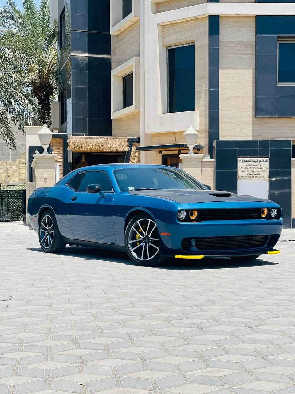 سلام عليكم للبيع
جالنجر 2023 last call 
السياره فئه gt super track pack
فول للاخير عدا الفتحه
حادث السياره الدعاميه الاماميه فقط بدون ايرباك
رقم بغداد 
محرك 6 سلندر
مكان السياره بغداد
***********
