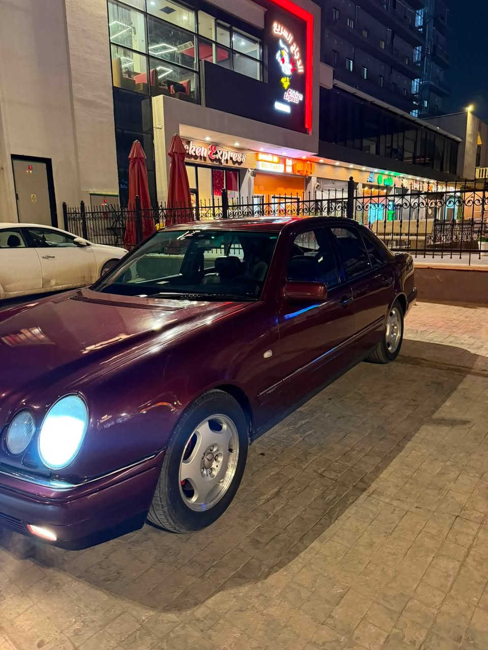 ام عيون موديل ٩٦  رقم كربلاء بأسمي العنوان بغداد
***********
