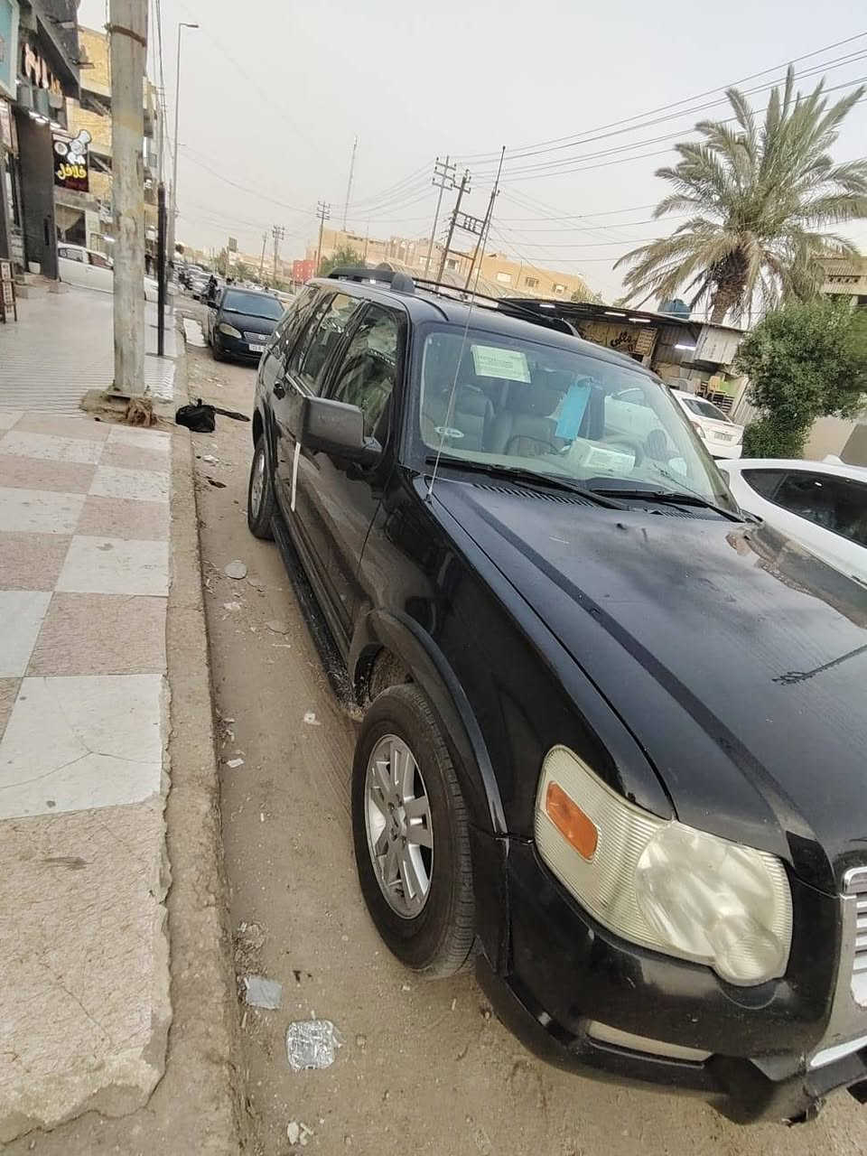 سلام عليكم ورحمة الله وبركاته فورد اكسبلور موديل 10 خليجي فول مواصفات فتحة بالقماره مكينه كير جدد سياره مكفوله كفاله عامه عده شويه صبغ يم سكن والربل مال جاملغ الامامي فقط جاهزه السياره ترايك لسليمانيه رقم انكليزي بسمي مداور مباشر السعر120 وبيها مجال بسيط بيع مستعجل الاتصال على الرقم ***********مكاني ناصريه
