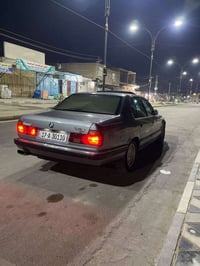 ١٩٩١ • ٧٣٥ • فتحة سقف
