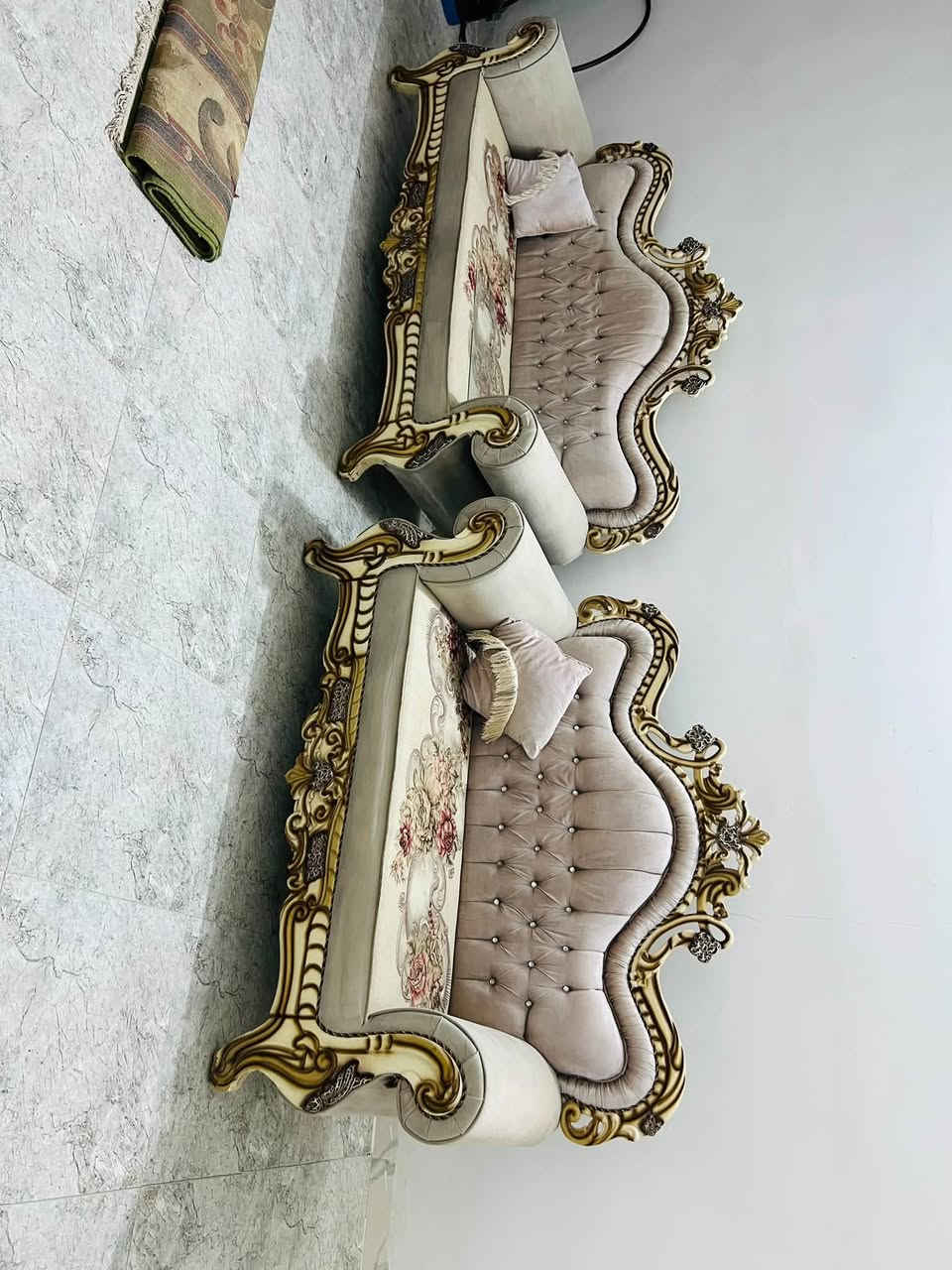 السلام عليكم تخمً ملكي  مصري نضيف جداً للبيع 975الف وبي مجال قليل ***********
@

