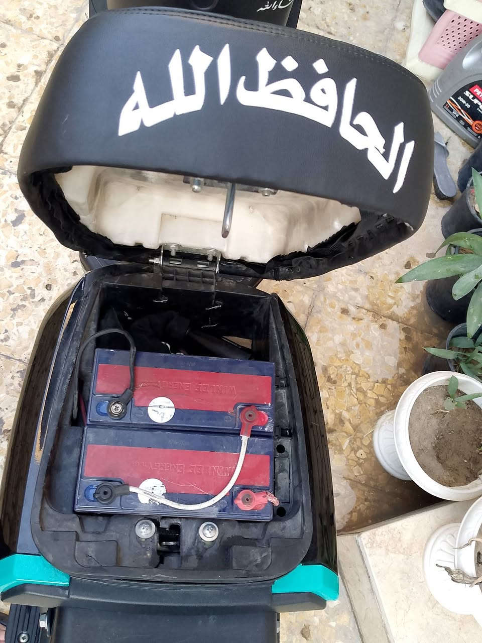 سلام عليكم دراجه شحن ار 7 جبلي ام عيون الكوريه للبيع مواصفات معروفه نضام R ونضام P ودبل اشاره رباعيه لايت عالي ناصي وسكن الوان كلها شغاله 5 بطاريات 32 امبير الاكبار مكاني بغداد العبيدي شهداء ثانيه للستفسار ***********
