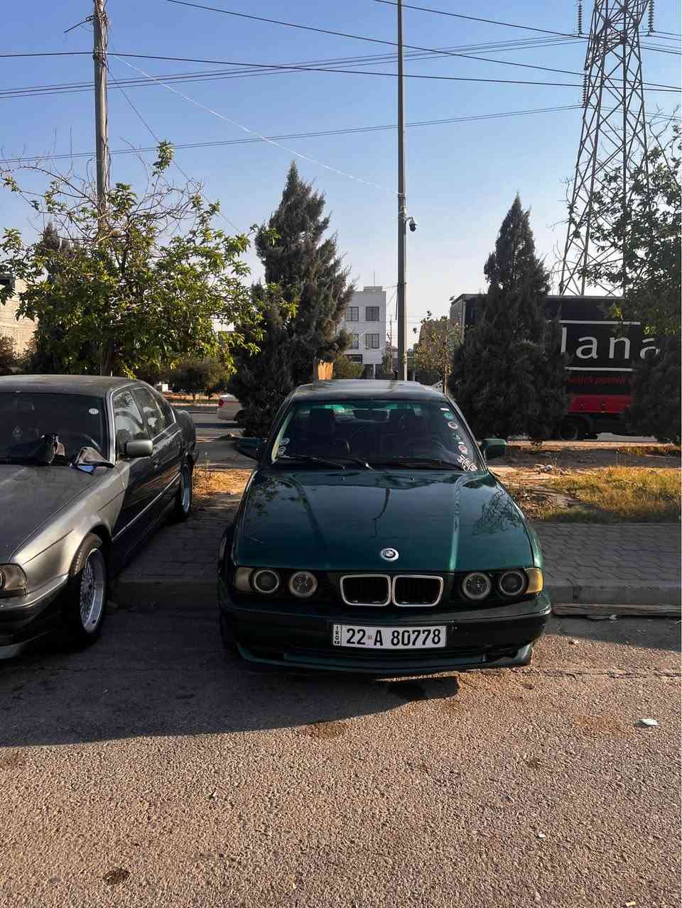 Bmw 1990 525 
گێڕعادی گامە لۆ جوانی بێ لێدران
٥٨ وەرەقەو مەجال أربيل, العراق
