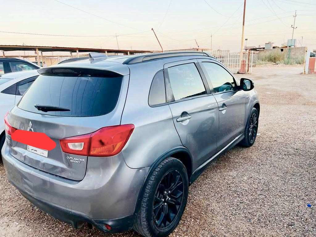 ميتسوبيشي اوتلندر • ٢٠١٧ • وارد امريكي