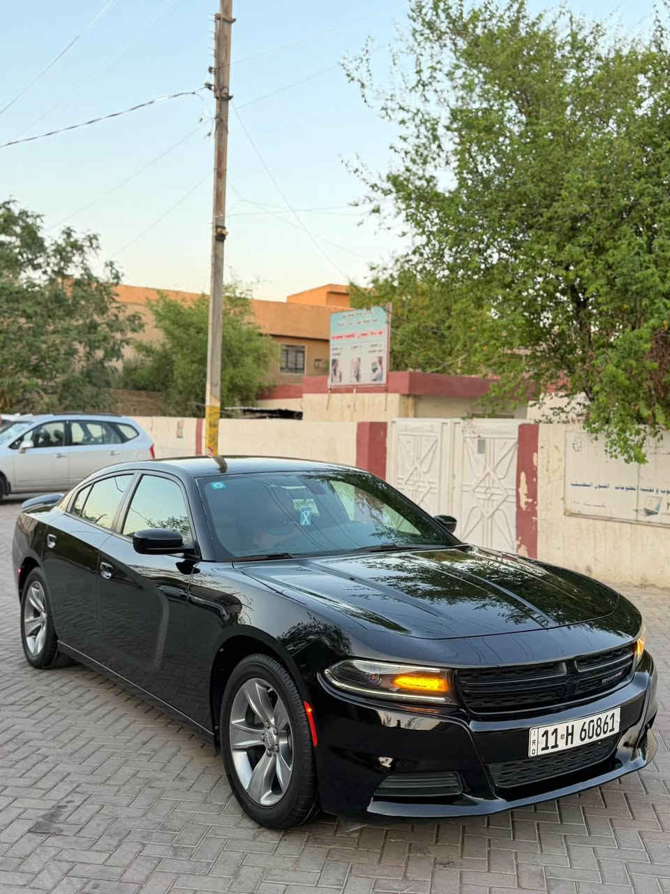 چارجر 2018 خليجي كفاله عامه
وكاله ليث العبيدي V6 ، 3600 
فئة SXT🖤رقم بغداد بسمي✅ 
بصمه تشغيل ، بصمه أبواب 
، بصمه صندوق ، تشغيل عن بعد
داخل احمر جلد بلادي ، كشنات كهرباء ، دواخل فول جلد ، 
ثلاجه داخليه ، شاشه كبيره ، شادلها فول زنون قطعتين تبريد ، سستم صوت سماعات 🔊 الباين ، حساسات ، كامره ، لدات اماميه ، وخلفيه ، فول تحكم ستيرن ، ويل كب گروم
كير طياره 8 نمر ، كيجات خليجي
دكمه مانع انزلاق ، دكمه سبورت 
دكمه حساسات ، دكمه اوف سكرين ، اناره داخليه بلاد 
السعر 198 وماكو هيج سعر 
حاليا بسوك مكاني بغداد الكرخ
***********
