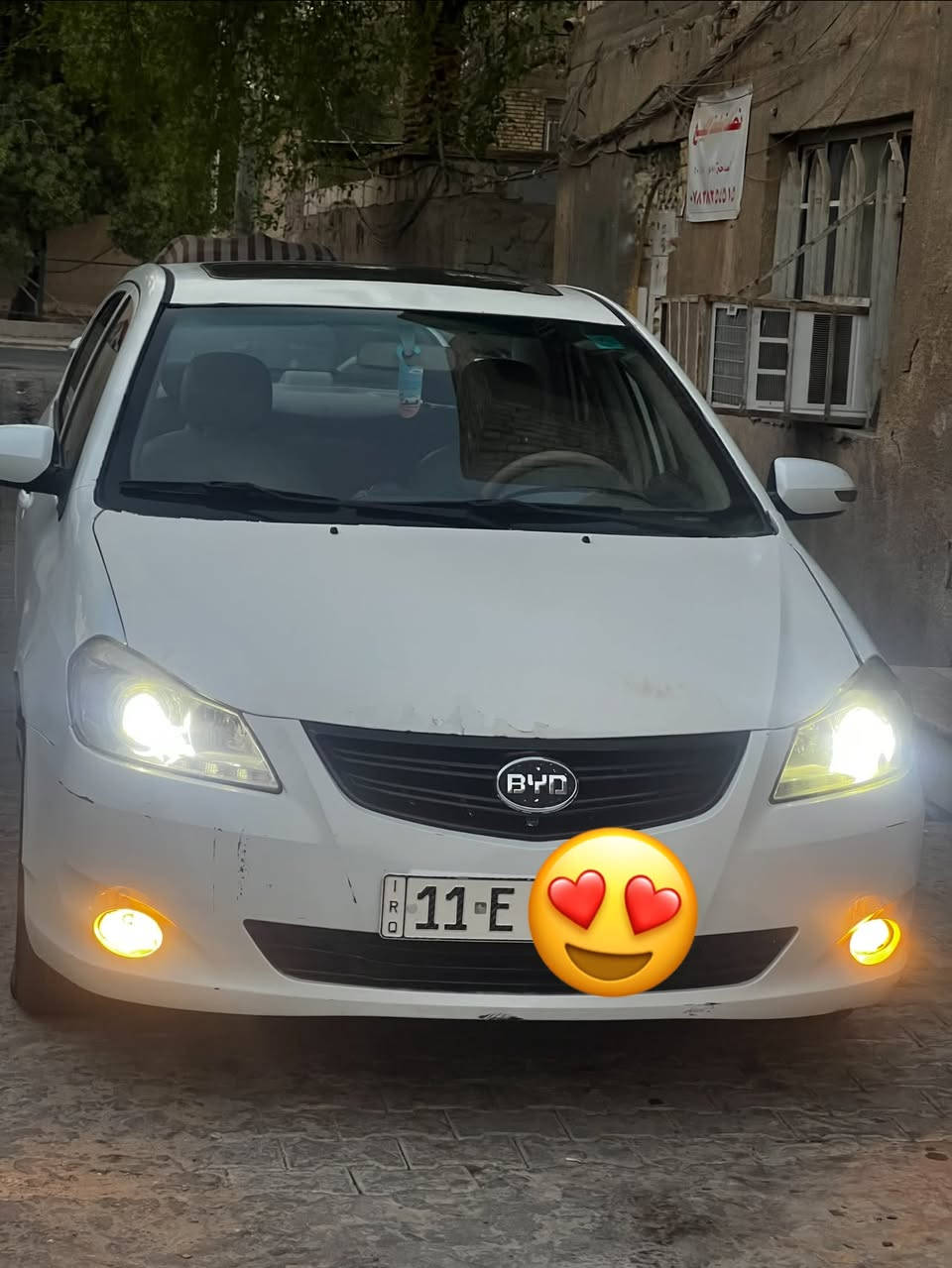 السلام عليكم
BYD g3 موديل 2013  
رقم بغداد وباسمي تحويل ثاني يوم 
للبيع سيارة بي واي دي محور كير ومكينة نحلة 1800
كهربائيات جميعها شغالة 
فتحة سقف 
جام كهربائي 
ترحيب بلمري
شاشة داخلية وكامرة دوارة 
تبريدها شغال وكمبريسر ياباني نحلة ميكانيك يعني انسة تبوخ عندك
للبيع فقط للبيع فقط
سعرها 58 وبيها مجال للشراي 
للتواصل متواجد فيس 
رقم الموبايل ***********
