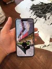 ايفون 15 برو ماكس • ٢٥٦ • بطارية ١٠٠%