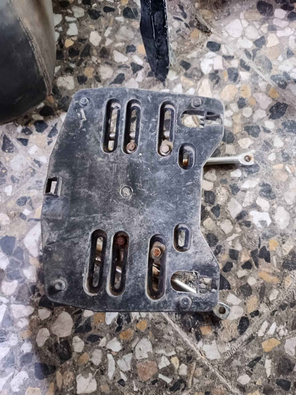 اغراض سكنز للبيع شنو تحتاج موجود مدينة الصدر وهذا رقمي ***********

