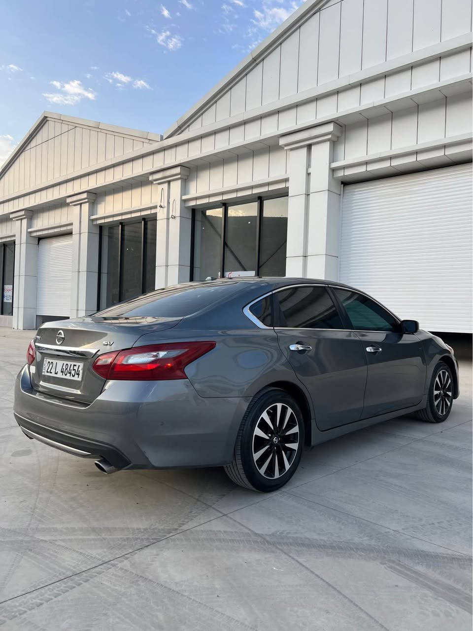 Nissan Altima 2018 
نيسان ئاڵتیما 2018 بۆ فرۆشتن 
مواسفات(SV)
ویل کرۆم  
شاشة گةورة
شةغال
راداري پيشةوه 
راداري ئاوينه  
بةردة گزؤز بيلادي بة شةرت
چوار تایەی تازە  گاعیوو ناوگاعی بۆ کراوە 
سەنەوی و ژینگەو ڕێگەوبانی ھەمووی تا ٢٠٣١ تازەیە ...
تةنها بؤنيت بؤياغة بي ناوو گرتن لةگةل يةك بست شان  پيش و پشت و نادةرگاكان هةمووي كةپسه  .....نرخ ١١٥  وةرةقه و مةجال
ژماره موبايل (***********) WhatisApp سوران, أربيل
