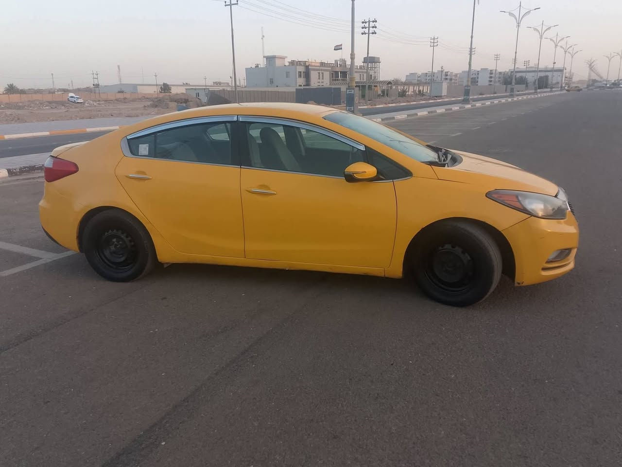 فورتي١٥ مكينه٢٠٠٠ السعر٨٠وبيهامجال***********
