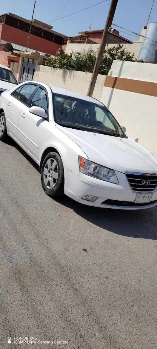 🚘 للبيع سوناتا 2009 أمريكي – نظيفة جداً
🔹 الموديل: 2009
🔹 الوارد: أمريكي 🇺🇸
🔹 المحرك: 2400 سي سي
🔹 القير: أوتوماتيك
🔹 الحساسات: 4 حساسات
🔹 الهيكل: كلين بالكامل
🔹 الصبغ: السيارة ما بيها ولا قطعة مبدلة 
🔹 الحالة العامة: نظيفة ومحافظ عليها
🔹 المحرك: بحالة جيدة
🔹 القير: بحالة جيدة
🔹 التبريد: يعمل بصورة جيدة
🔹 التكييف: ❄️
🔹 الداخلية: نظيفة ومرتبة
🔹 الإطارات: بحالة جيدة
🔹 الكهربائيات: تعمل بصورة جيدة

✨ سيارة عملية واقتصادية ومناسبة للاستخدام اليومي، والميزة الأهم أن الهيكل كلين وما بيها قطع مبدلة.

📍 المعاينة: بعد الاتفاق
💰 السعر: عند التواصل
📞 للاستفسار والتواصل: خاص او ***********
***********
