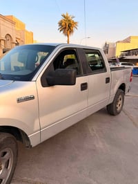 فورد f150 بيع   الموديل 2008 قبق اسود   المكينه ٨ سلندر  السياره مرقمة...