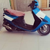 دراجة كهربائية • محرك سليم • كفرات جديدة