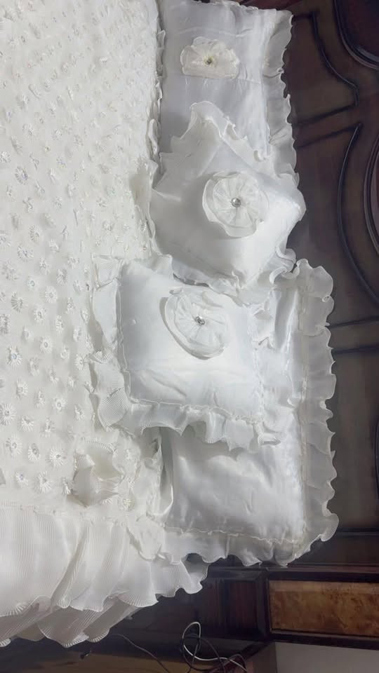غراض متنوعه • باسعار مناسبه • اثاث غرف نوم