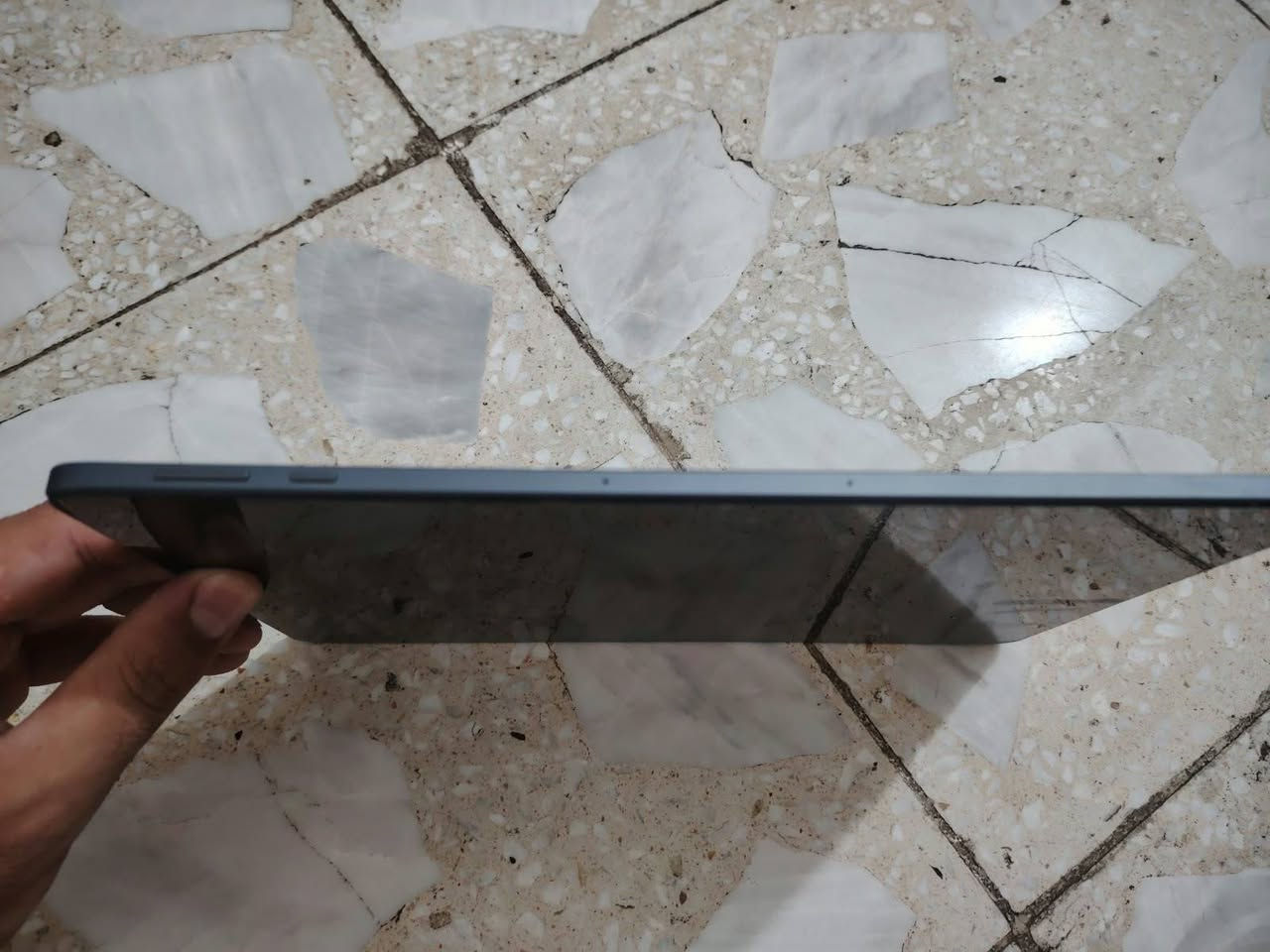 هونر باد 9 للبيع نضافه 100/80اخو الجديد ذاكره256 ب350قفل قفل قفل العنوان العبيدي الرقم***********
