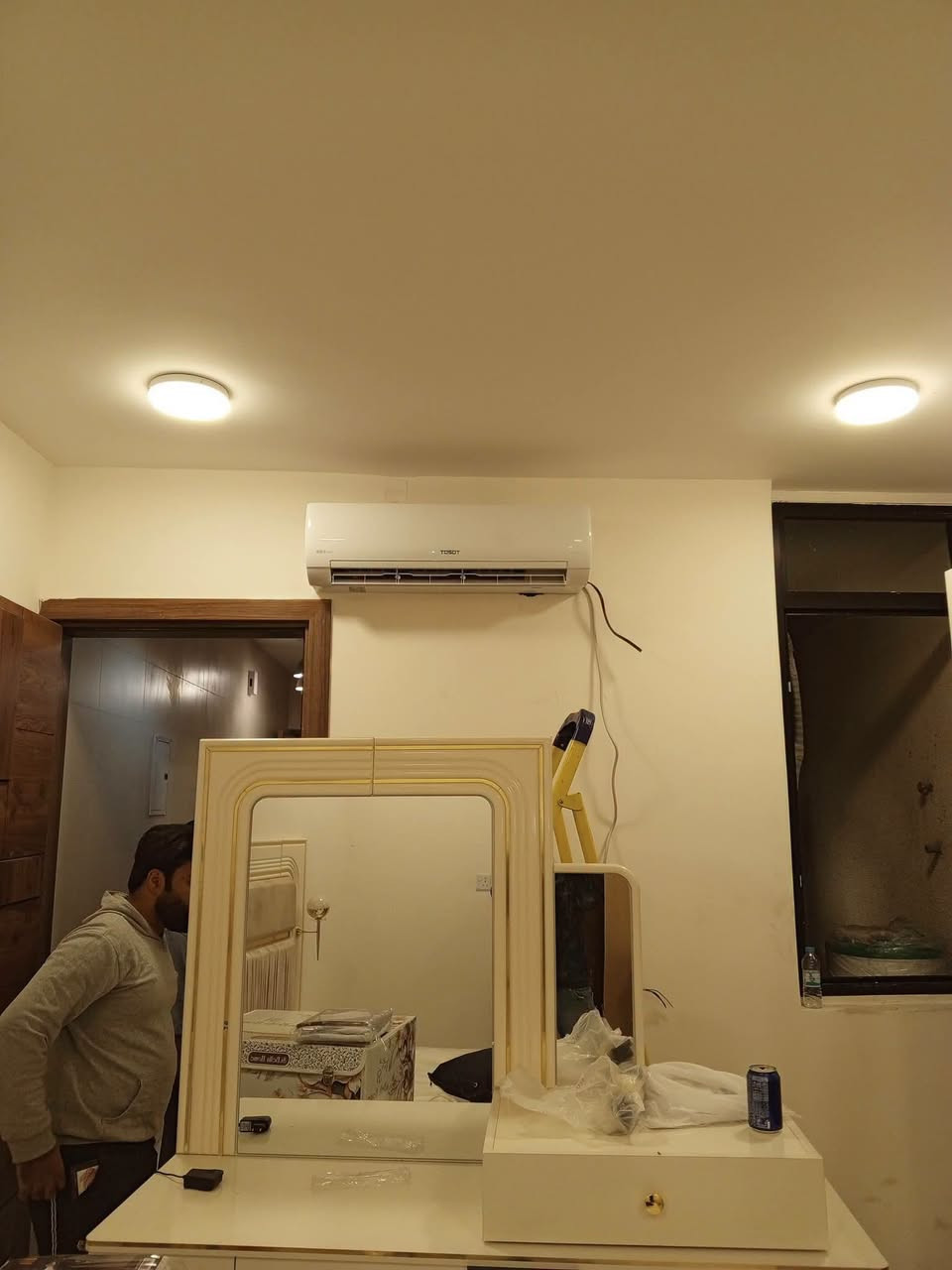 ورشه تبريد متنقله في بغداد 🌐 
لتنصيب وتركيب سبالت ❄️ وفتح سبالت ❄️ وغسل وتنظيف جميع انواع السبالت 💧
📍(نصلكم جميع مناطق بغداد 🌐) 
////////////////////////////////////////////////
♦️جزء من اعمال ورشتنه لهذا الاسبوع ♦️
1️⃣ تنصيب سبالت نوع توسوت TOSOT البلسان 2طن 3طن غاز 410R في منطقه المنصور/ ولبياع
2️⃣ تنصيب سبالت نوع (كري/ميديا/اوكس/LG/TCL) تحكم بالامبيريه 
3️⃣ فتح سبالت أخرى مع غسلهن عدد 3💧
✅ نصلكم جميع مناطق بغداد 🏠
✅ سرعه في إنجاز العمل مع ضمان 

⭕ للتواصل عبر الرقم:
📱*********** واتساب ✅ 
او مراسله الصفحه 📩
