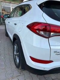 للبيع توسان 2018 خليجي  السعر 178 ورقة   بسمي رقم وهزه جديد   بنوراما ...