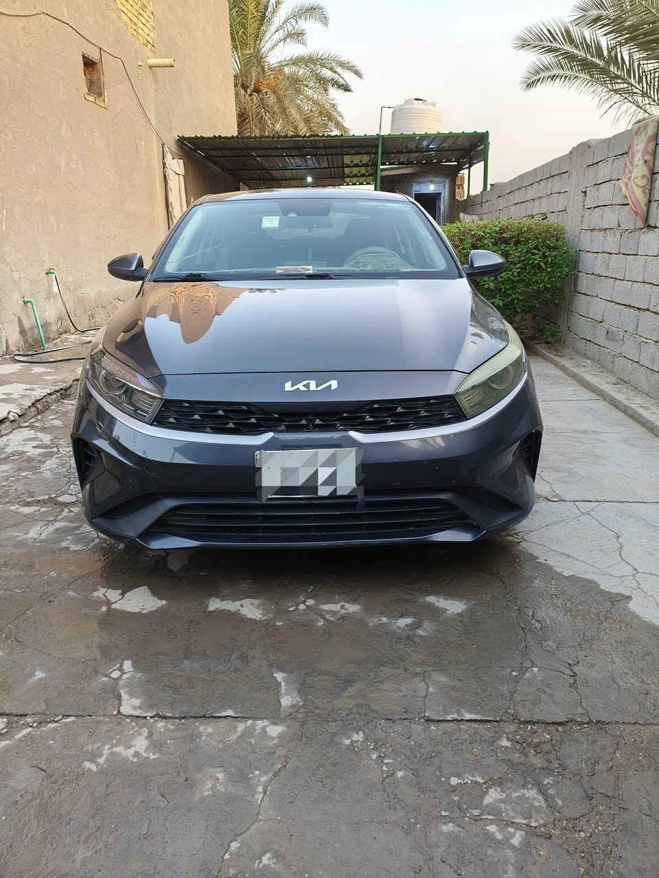 السلام عليكم سيارة كيا فورتي موديل 2023 لون رمادي ماشية 84000 بدون صبغ و بدون تبديل اي قطعة بسعر 145ورقة للتواصل او الاستفسار *********** متوفر واتساب
