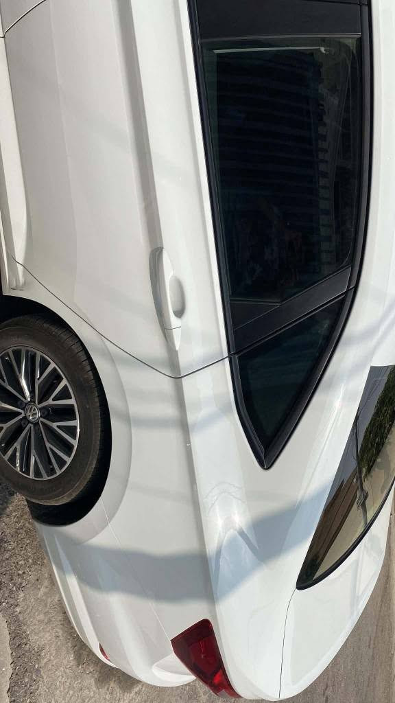Jetta 2019 se
شاشە گەورە ــ کوشن گەرم ـ ڕادار پێش و پشت ـ ستارت ستۆپ ـ پانۆراما ـ ٤جام کارەبا ـ بەسمە ـ زۆر مواسەفاتی تر ...
سەیارەکە نمونەیە لە جوانی و پاکی هی دەستی خۆمە ٫ تەنها 91 هەزار مایل ڕۆشتووە 
3 پارچەی سبوخە لای سەکن بەبێ دەعم تەنها لێخشانە ٫ هەموو ئێرباگەکانی سەلامەتن سەیارەکە دەعمی نیە 
نرخی 142 و مەجالێکی برایانە 

شوێن : هەولێر
*********** أربيل, العراق
