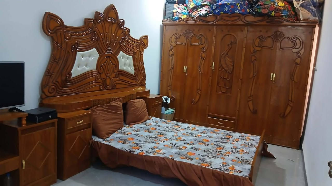 سلام عليكم غرفه نوم نضيفه كلش البيع مستعجل على البيعه *********** واتساب
