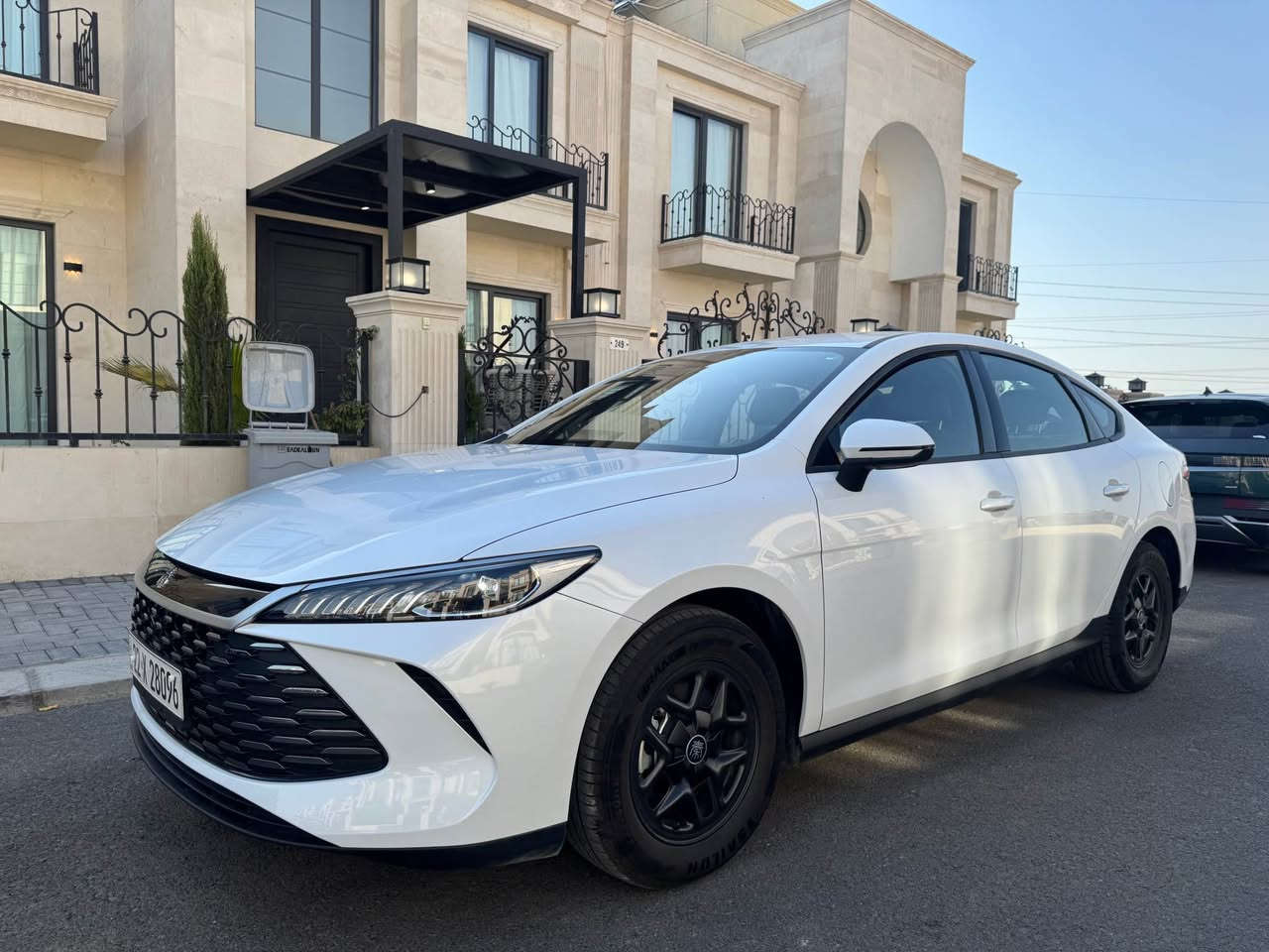 🚘 BYD quin plus | بۆ فرۆشتن 2025 🚘

8000 کیلۆمەتر ڕۆیشتووە

هیچ دەعم و پارچە بۆیاخێکی نییە

تةنها بستةك كارتى هةية لة چاملغى پيشةوة 

گاعی،، حەریق، جانتای هەوا و پەنچەری لەگەڵدایە

بە یەک تانکی، تا 2100 کیلۆمەتر دەڕوات

بەناوی خۆمەوەیە

ڕەقەمی هةولير کراوە

💰 نرخى 136 مةجاليكى زور كةم 
ناونيشان اربيل 
*********** أربيل, العراق
