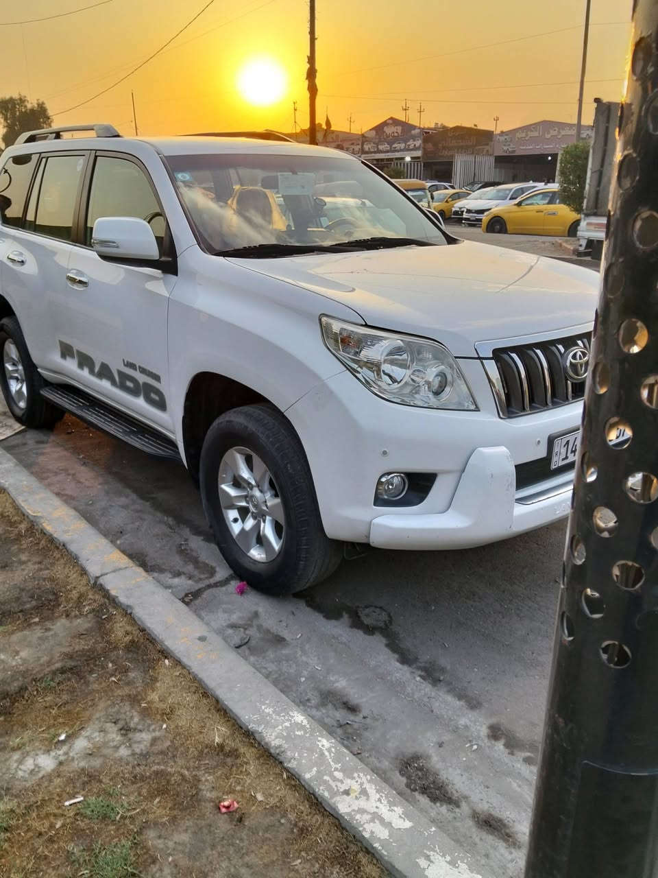 برادو • ٢٠١٠ • للبيع