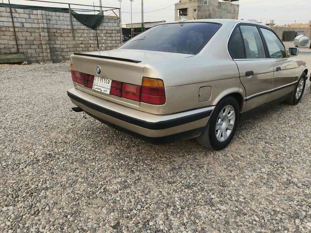 بي ام • موديل ١٩٩٠ • رقم الانبار
