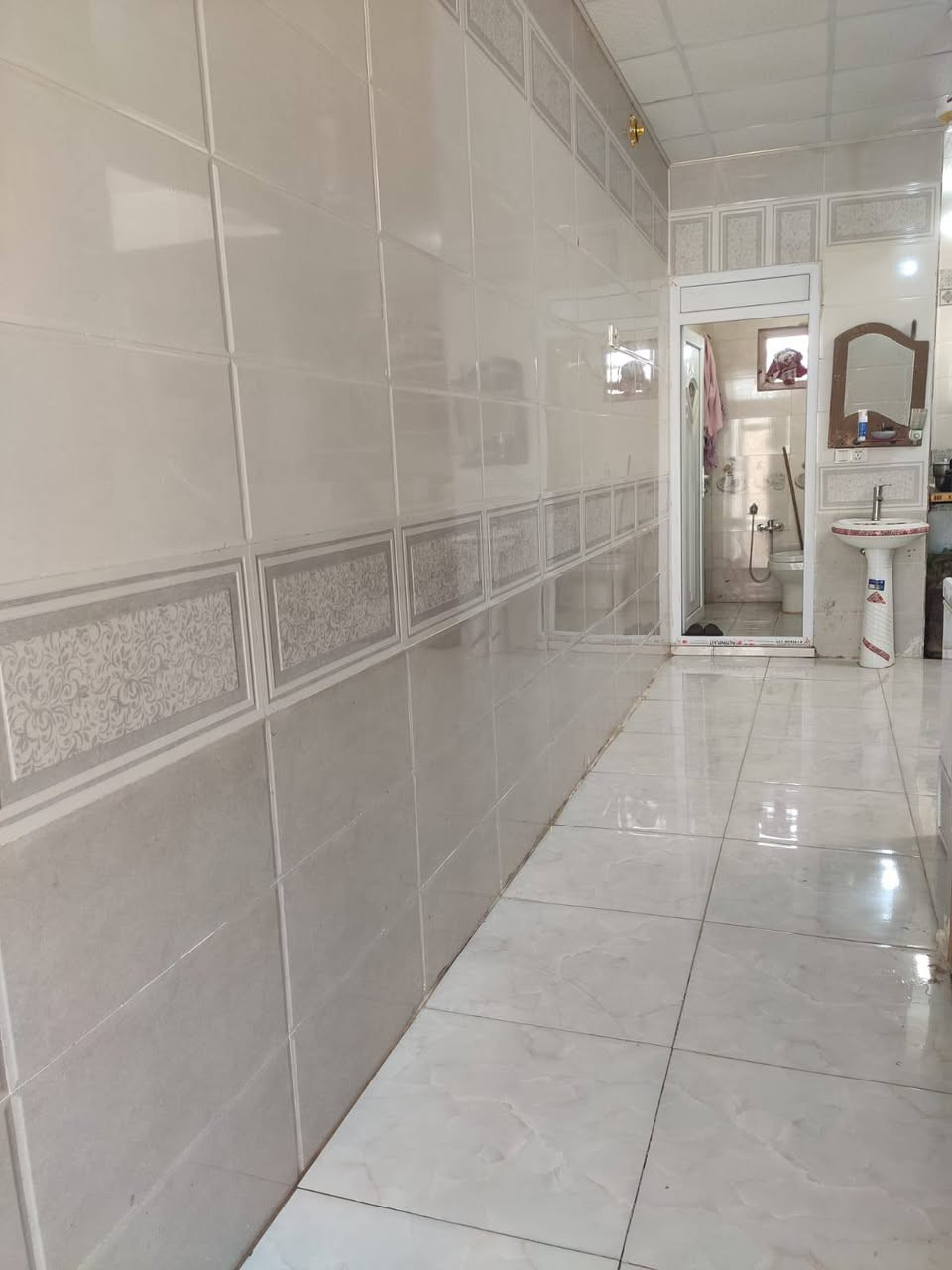دار للبيع في مجمع النور طريق رابط الزبيليه المساحه 50 متر طابق واحد بناء بلوك نظيف جدآ السعر 37 مليون وبي مجال بسيط
نوع العقار سند 25 زراعي

الاتصال ***********
