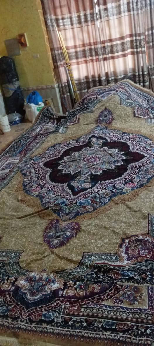زوليه زوج كاشان اصلي 6 × 4 جديد غير مستخدم السعر 150 المكان ابي الخصيب للتواصل ***********
