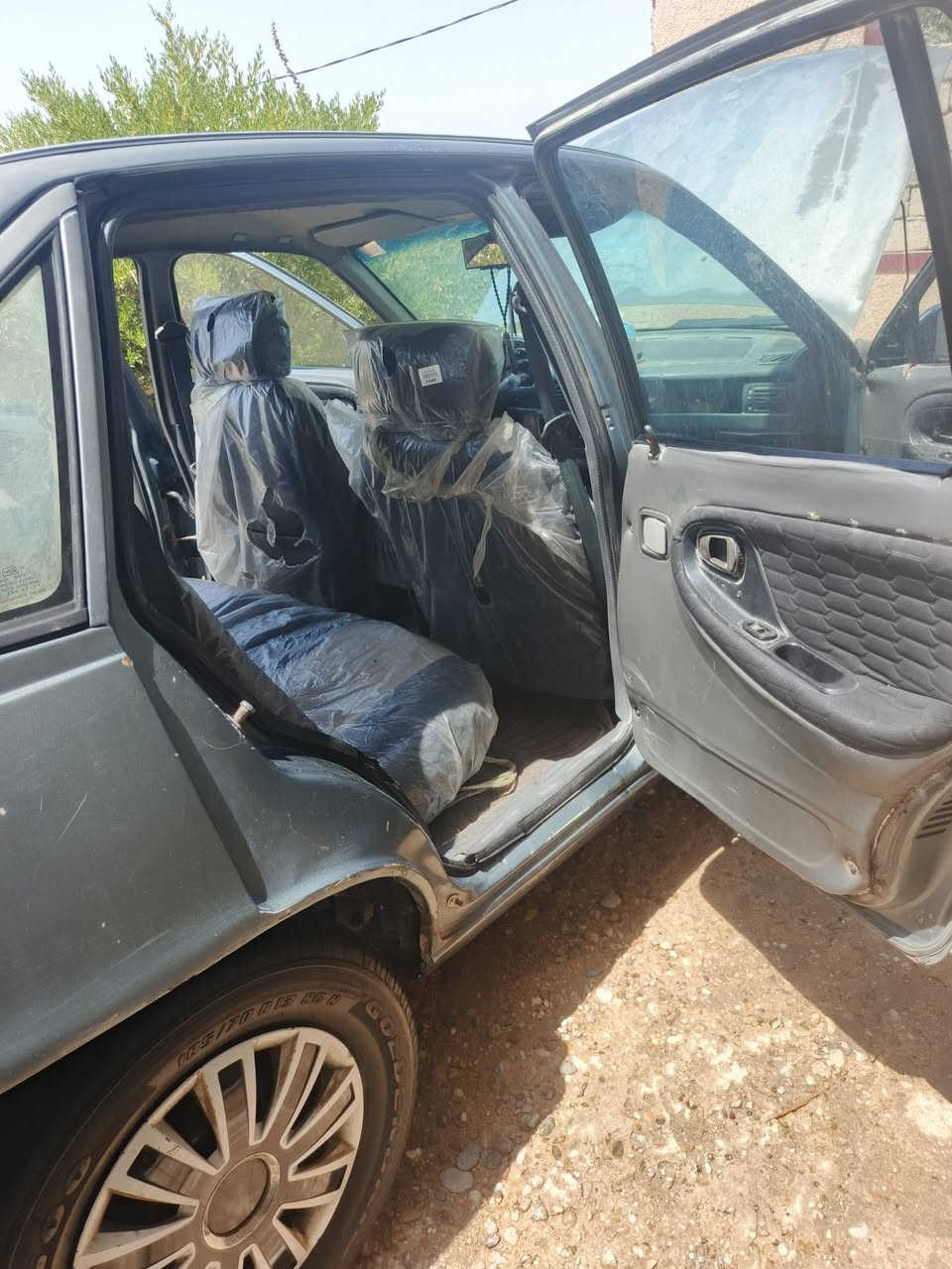 السلام عليكم
للبيع سلوو موديل 94  رقم بغداد 
سنوية باسمي تحويل مباشر
مكينة وكير خير من الله منظومه تبريد جاهزه فقط غاز. سنتر لوك شغال سيارة اي اخياس مابيها 

السعر 28 ورقة وبيها مجال

العنوان بغداد /ابو أغريب 
رقم الهاتف
***********‬‏
‪***********‬‏
