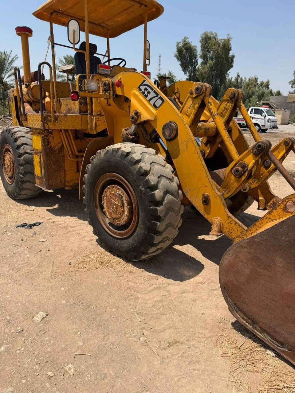 للبيع كاوسكي عادي محرك بي رقم ديالى ألماني كير محرك تركم جديد شفل بلادي وظع الشركه //واسط العزيزيه //***********//***********
