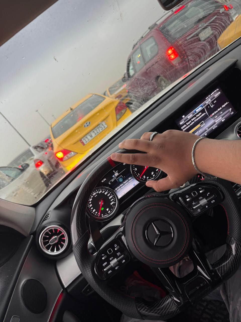 مارسيدس E200 w213 2016 Amg kit للمراوس ب BMW بشي اعلى وفرق
وارد الماني ضمان دولي سيارة
داخله كلير قطعتين بدون حادث 
وصار بيها صبغ قطعتين بدون دواخل بدون ايرباكات 
جاهزة بدون نواقص 

عنواني : بغداد 
تواصل : ***********
