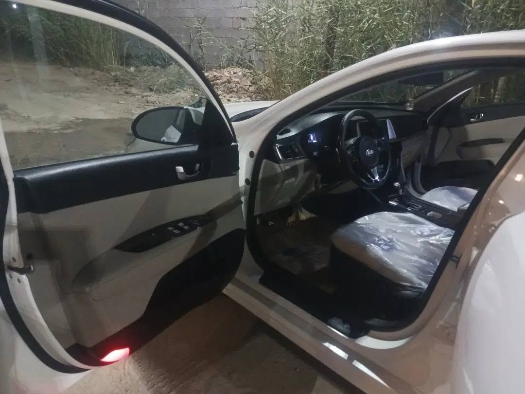كيا اوبتيما موديل 18 خليجي مكفوله من كل نواحي كير مكينه 2400 تبريد حداديه رقم أربيل جديد السعر 175 /   اتصال ***********
