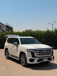 | تويوتا لاندكروزر 2024 بريم VX لمتدد * الفئة: بريم VX (فل مواصفات) * ...
