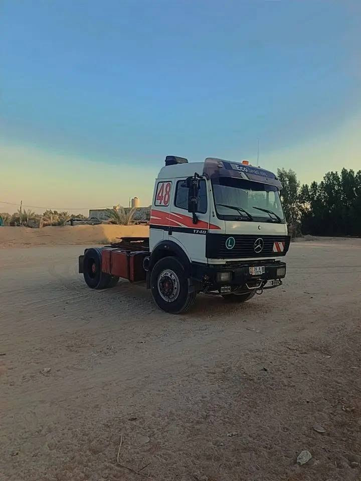 السلام عليكم راس تريله للبيع موديل 88 مكينه 38 اكير 160 سياره تخم تاير 24 سياره رقم نجف ثلاث لوحات قلاب انكليزي الاستفسار على هذا الرقم ***********
