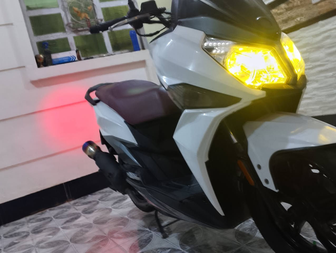 🏍️ SYM JET X 200 🏍️
🔥 دراجه أنيق وعصري، مناسب للاستخدام اليومي والمشاوير داخل المدينة.
✅ محرك 200
✅ شكل رياضي وجذاب
✅ قيادة مريحة
✅ اقتصادي ومناسب للاستخدام اليومي
✅ تصميم شبابي مميز
للستفسار***********
او مراسله خاص

نص مكتوب في الصور:
- SYM JET X 200 أداء قوي .. شكل عصري .. لرحلاتك اليومية السعر مناسب ويجي الأفضل للبيع محرك 200cc قوة وأداء ممتاز تصميم عصري ورياضي اقتصادي في استهلاك البنزين مريح للقيادة اليومية مناسب للمدينة والطرق الطويلة دراجة نظيفة جداً جاهزة للاستخدام فحص كامل معاينة على الطبيعة الجانب الأيمن الجانب الأيسر الواجهة الأمامية العداد للاستفسار والتواصل اتصل الآن ***********