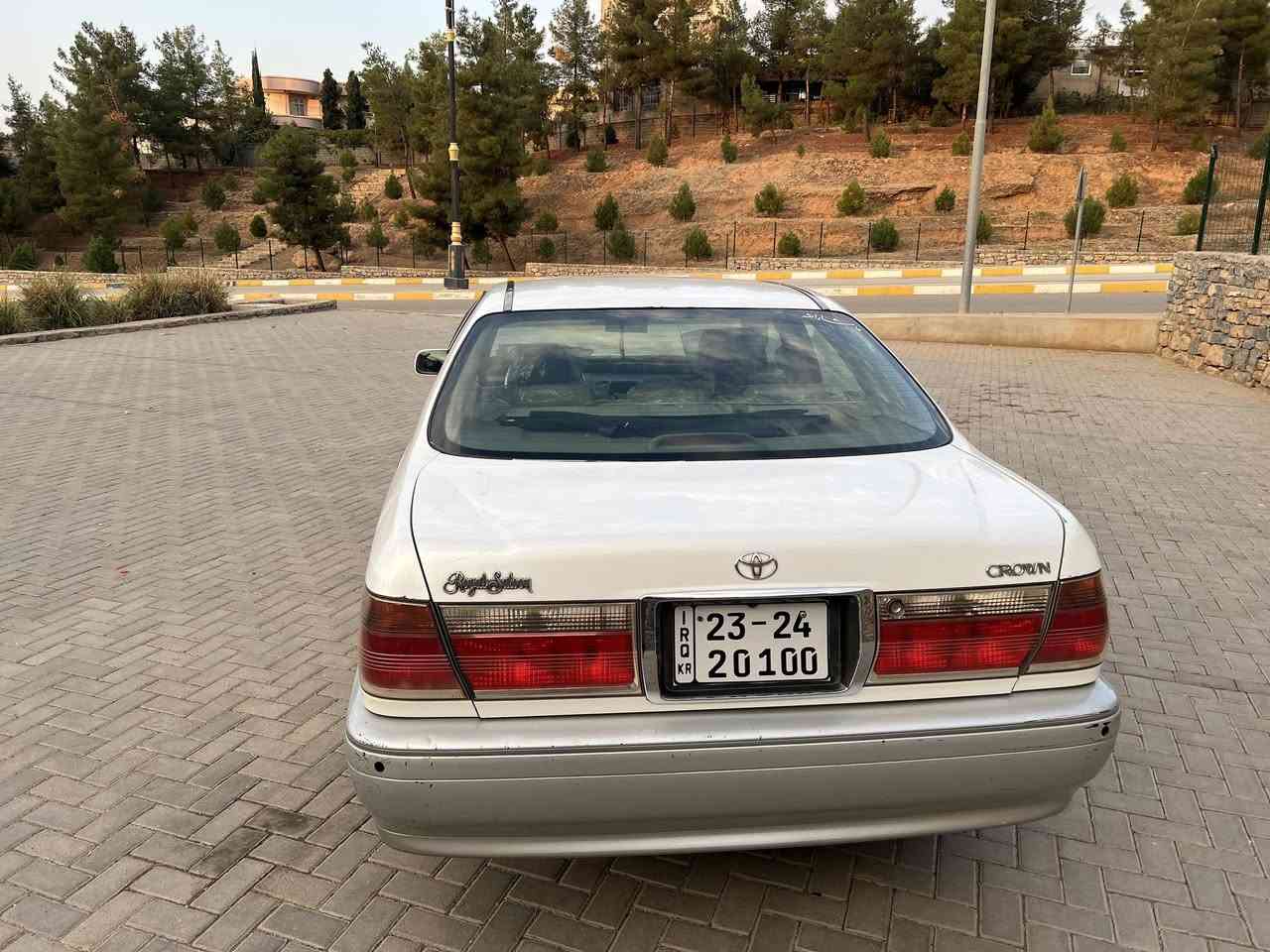 تويوتا كراون • ٢٠٠١ • مكينة ٢.٥