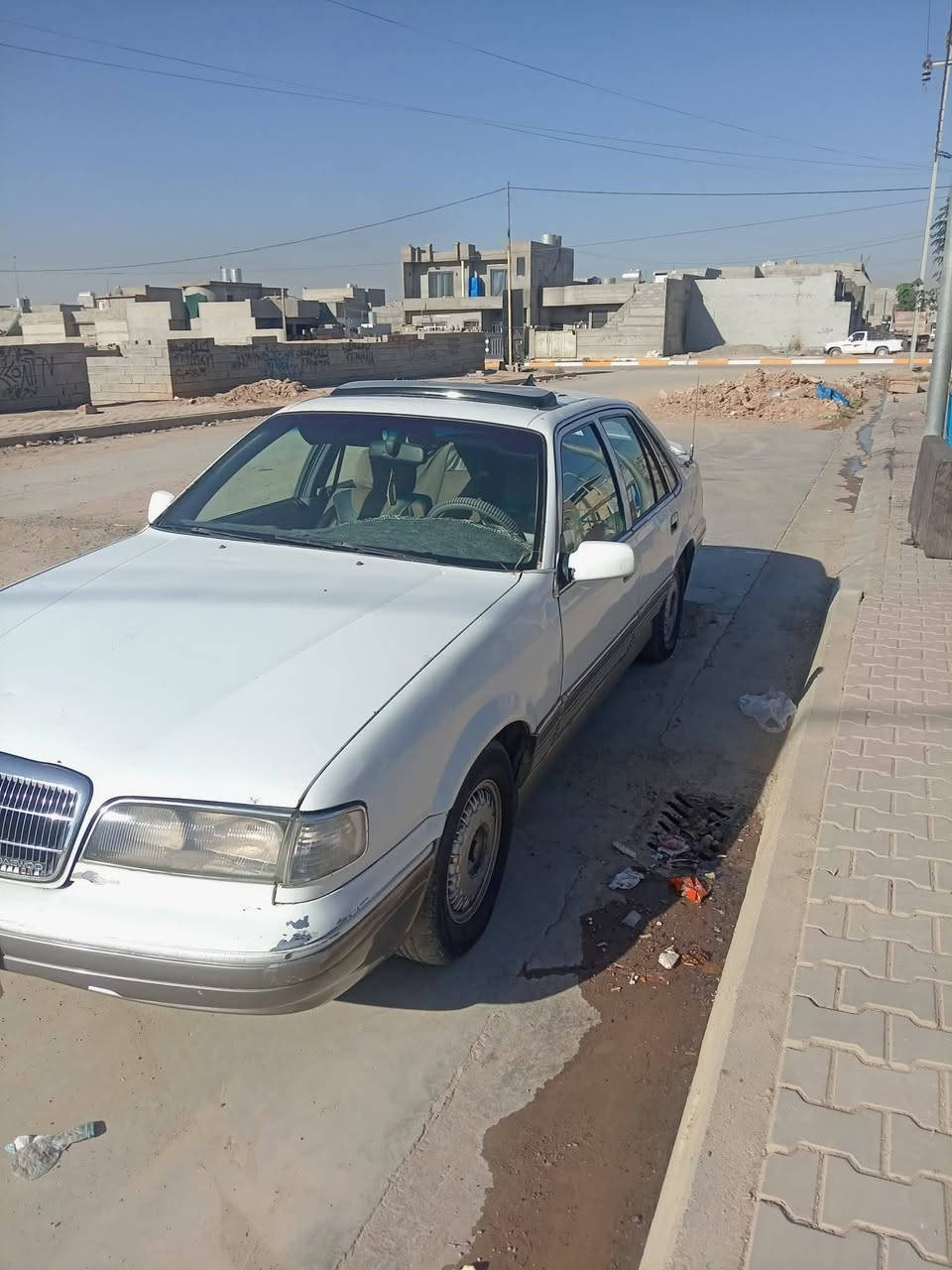 سلام عليكم اخوان السياره جهزه من كلشي لا صرف ولا بخار تبريد شغال وكير خير من الله العنون كركوك تريد تحويل تريد وكله كلشي موجود عنوان السياره كركوك دفتر بازين موحود بيهه ***********
