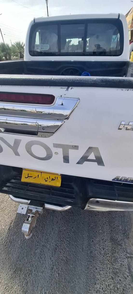 سلام عليكم من رخصت الادمن هايلوكس ساز 2022 مكفوله كفاله عامه ما عده باب البدي مثل ما مضح بل صوره مكان السياره ميسان السعر تلث شدات وبيهة مجال ***********
