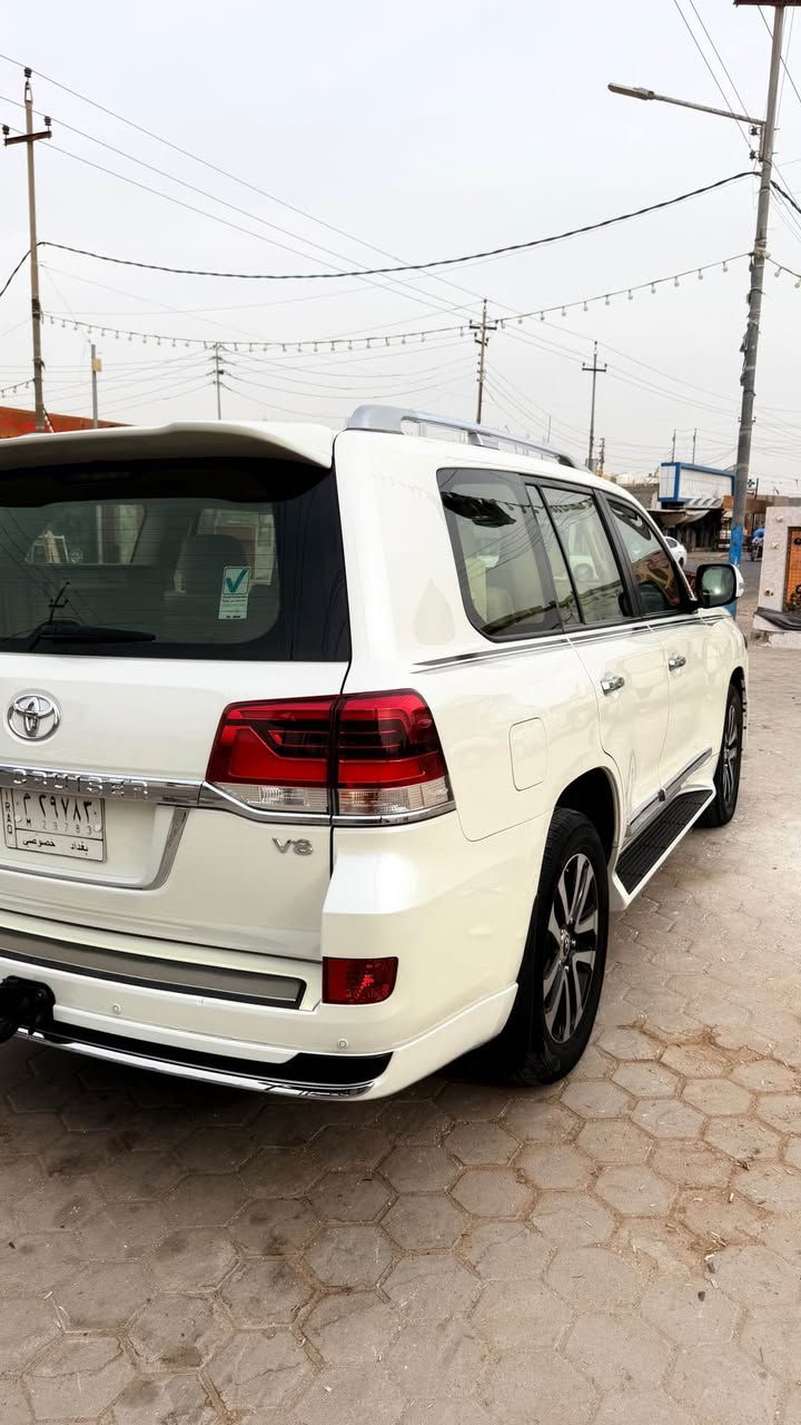 لاندكروزر V8 • ٢٠١٩ • البصرة