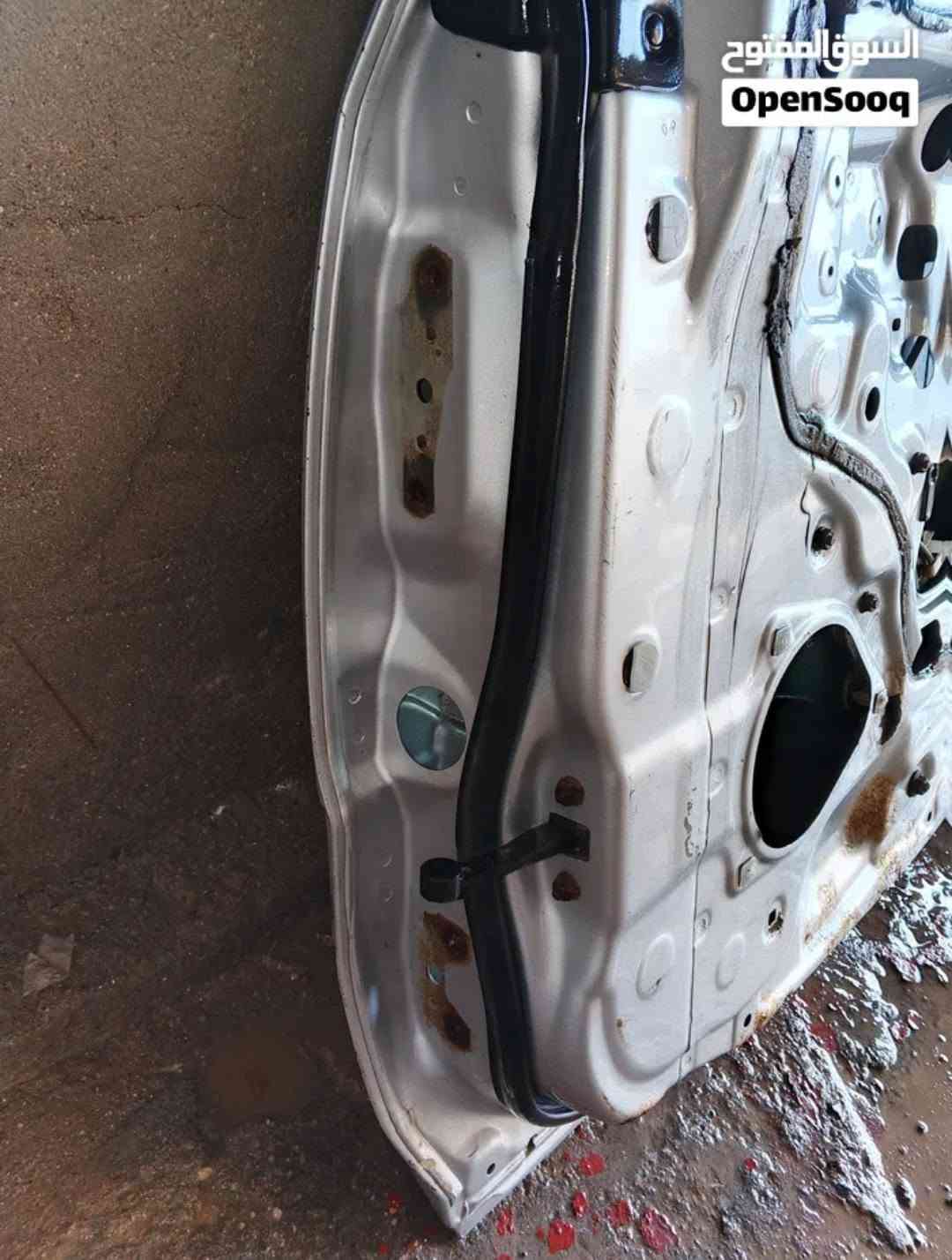 بيبان راس الثور فلات مع جام عدد اربعة بلاد  
البيبان بحاله جيدة 

العنوان بصرة شط العرب 
للتواصل ***********

السعر 150 الف وبيهن مجال حك الجية 

علما لا يوجد توصيل

نص مكتوب في الصور:
- السوق المفتوح OpenSooq