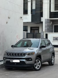 للبيع جيب كومباس 2023 محرك 2000 تيربو  وارد امريكي حادث خلفي موضح بالص...