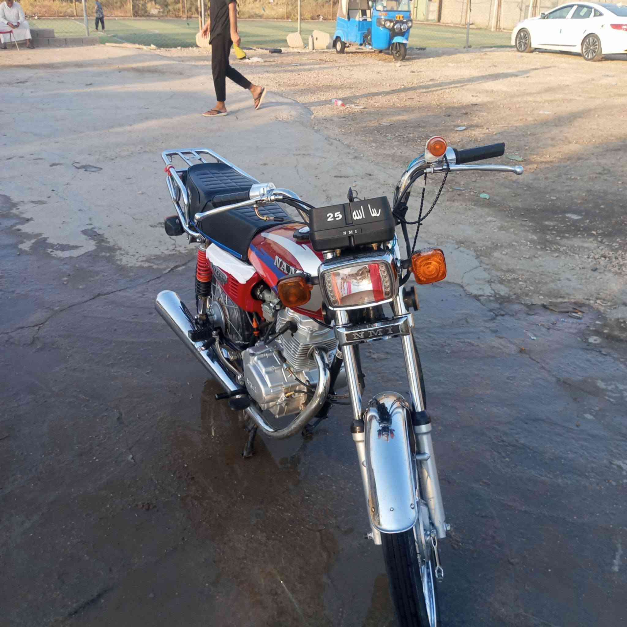 ماطور 25 للبيع مفتوحه كهربائيات كلها شغاله ناما شلامجه اصلي اورق سكنر  سعر 700 وبيها مجال بصيط مكان حله القاسم ***********
