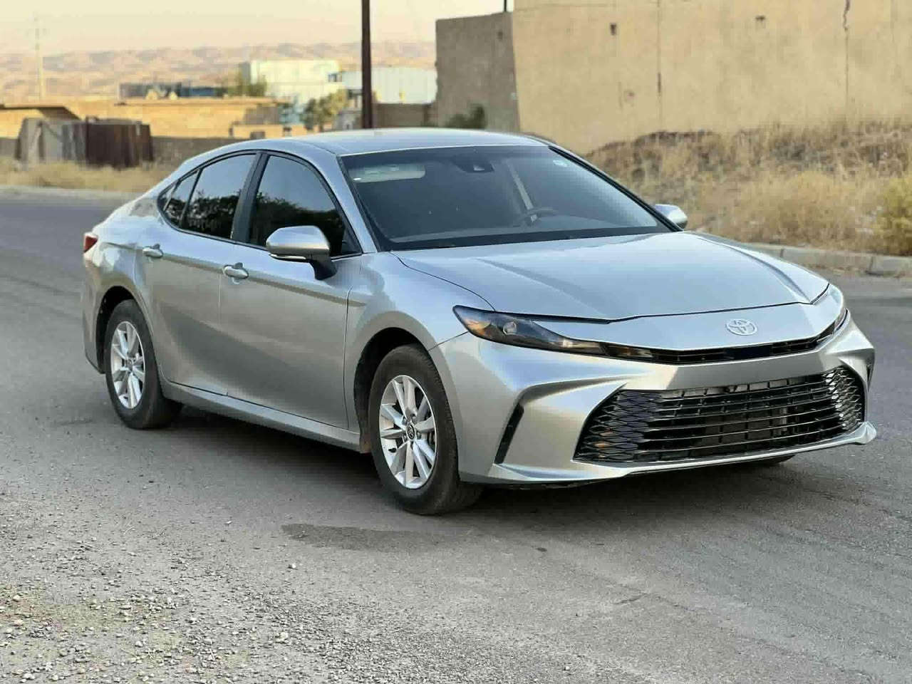 السلام عليكم 
تويوتا كامري 2025 هايبرد
بيع سريع 160$ورقه 😱😱
ضرر/ 4 قطعة و ربع قماره صبوخ 
بدون دواخل و بدون ايرباك 
بجم و خلفي كبس

مواصفات LE….هايبرد

كاميره
رادار
بصمة
كيج إلكتروني 
بريك بصمة 
شحن واير ليس
تبريد مركزي
شاشه كبير
حساس
تحكمات ستيرن
تحديد سرعه+ABC
لايد ليد
لايد زينو
نظامECO……NORMAL……SPORT 
حجر كزوز بيلادي

سيارة جاهز شرط تترقيم شيمال

السعر بلاش 160$ورقة 
(***********)واتساب فقط للتواصل
ماسنجر ❌

عنوان…(عقرة)… اكر, نينوى
