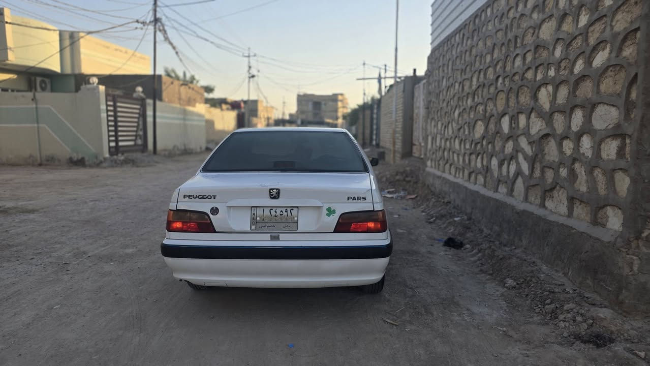 سلام عليكم 

بيجو بارص 2011
رقم بابل 
سياره بيها بنيد مبدل ودور الجمالغات معمر فقط 
الباقي كفاله تبريد ثلج مكينه فرسي كير كفاله 
مكان سياره نجف الكوفه شارع المعمل 
سعر ٤٨  وبيها مجال 
الاستفسار ***********
