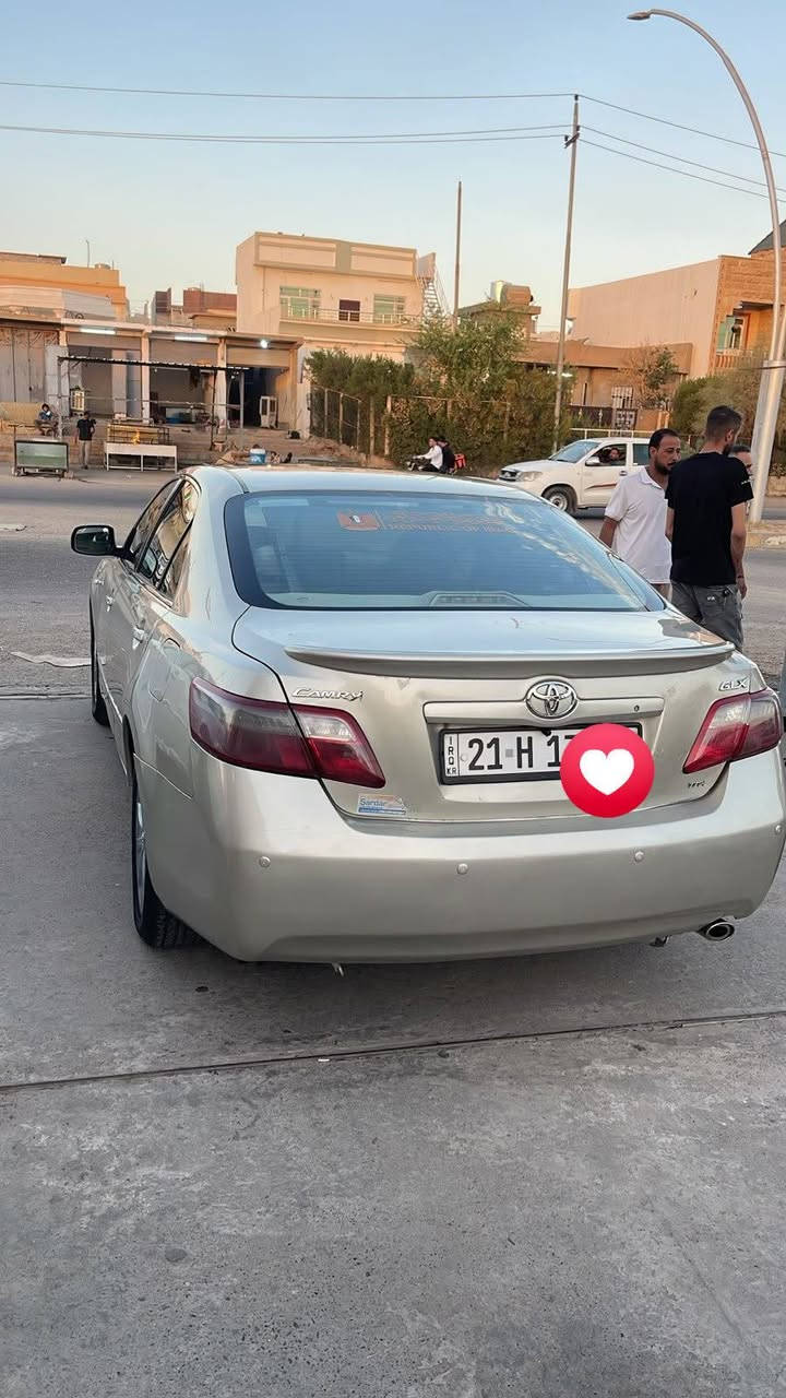 كامري خليجي 2007 بدون صبغ بدون دواخل فقط قطعه وحده باب خلف السكن محرك مال كصه جديد  تدفئه وتبريد ثلج حداديه نضيفه فقط دبلات خلفي 60%  اطارات جديده مابيها نقص السياره جديده بسمي بيها كابون بنزين  هزه منتهيه 2025 السعر 92 وبيها مجال *********** المكان كركوك قضاء الدبس
