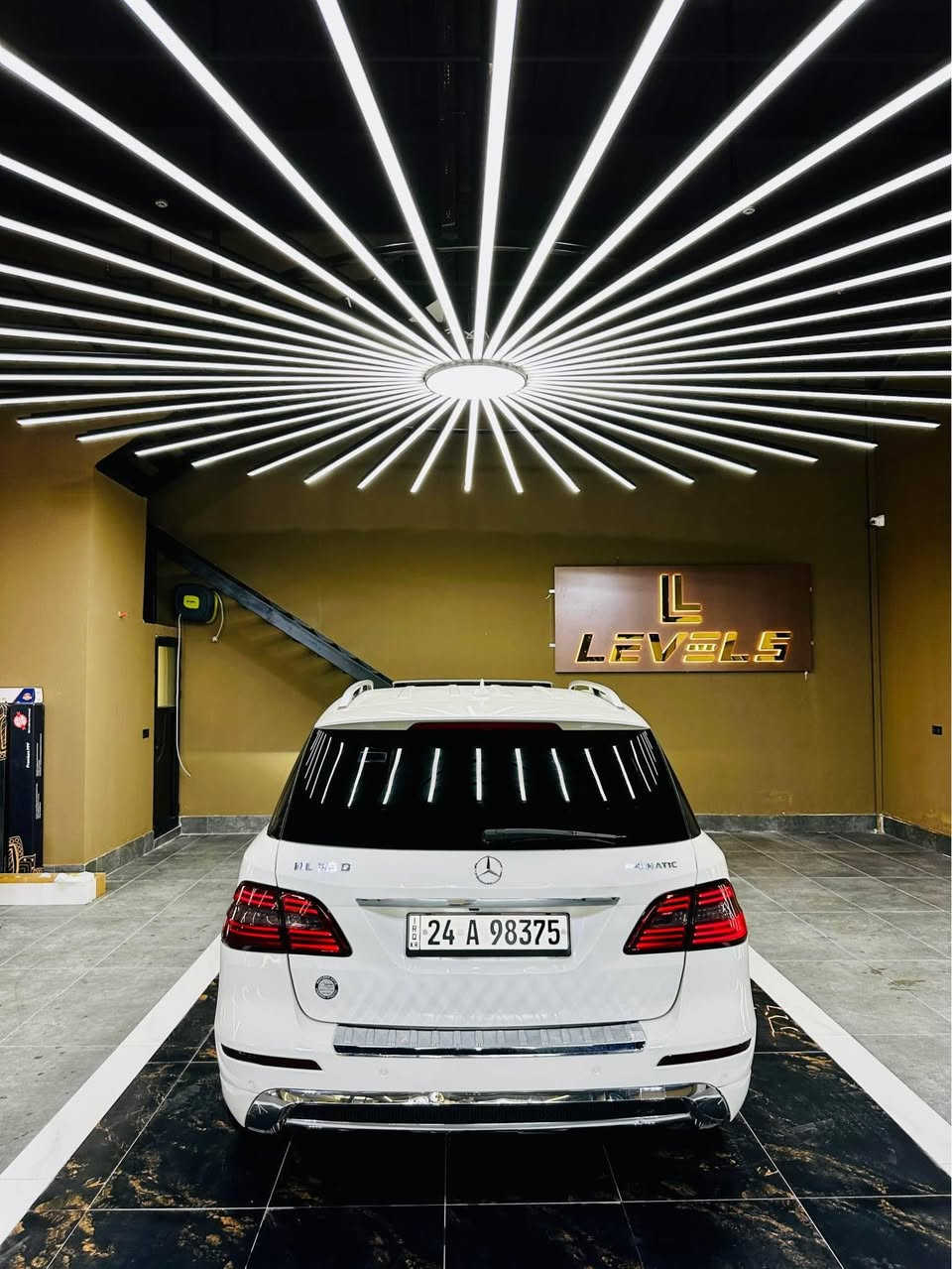 Mercedes Benz ML 350 2013
~~~~~~~~~~157$~~~~~~~~~~

للبيع فقط 

السيارة وارد خليجية صفر وكاله اربيل شركة باجكر سويجين بلادية  
💯

صبغ : بيها صفحة السكن اثر الطخة بدون شاصي وبدون ارباك كله سليمة 💯 

موديل : 2013
محرك : 6 سلندر المرغوب 
لون : ابيض حليبي 
ماشية : ٢٢٥ الف
رقم : الدهوك جديدة
مكان السيارة : اربيل شارع 60 📍
سعر السيارة : 15700$💰 ورقه 

رقم تليفون و واتساب : 

***********
***********

⚜️⚜️⚜️⚜️⚜️⚜️⚜️⚜️⚜️⚜️

مواصفات فول للأخير المعروفة 💯

محرك و كير شرط شادله محرك جديدة بل كارتون 💯

صدر و تخم تاير و حدادية و تبريد كله شرط بدون اي نقص الحمدلله 💯 أربيل, العراق
